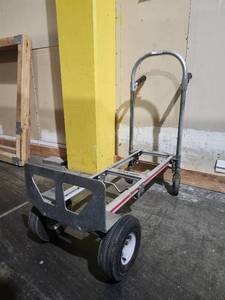 lot 22078 image: Magliner Hand Truck Dolly
