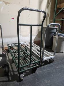 lot 22079 image: Industrial Platform Dolly Carts