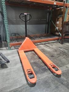 lot 22103 image: Toyota Manual Pallet Jack 5500 LBS Capacity