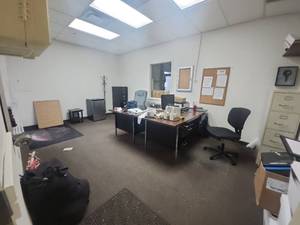 lot 22188 image: Contents of Office W Executive Desk, Chairs, and Office Accessories