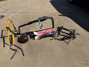 lot 3 image: Alpaca trike  bike storage rack for vehicle and more