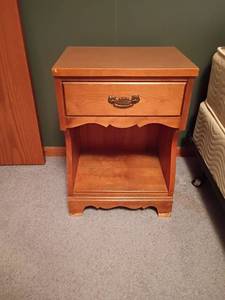 lot 205 image: Vintage Side Table with Drawer.  26 x 18 x 14. Located Upstairs