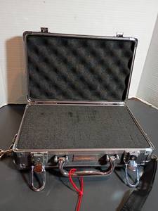 lot 355 image: Vanguard Pistol Case.  Nice