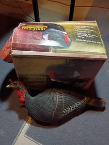 lot 356 image: 2 Turkey Decoys