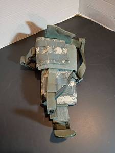 lot 369 image: Thigh Holster