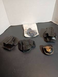 lot 383 image: Gun Holsters
