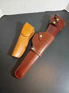 lot 399 image: Leather Gun Holsters