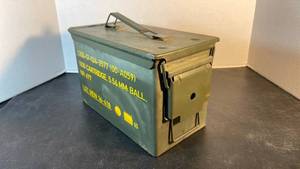 lot 1015 image: Metal ammo can