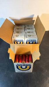 lot 1033 image: Winchester Upland 12 ga ammunition 9 full boxes