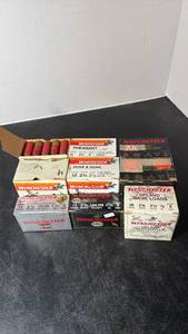 lot 1041 image: Winchester 12 ga ammunition 9 full boxes