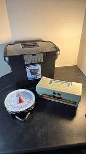 lot 1082 image: Sportfisher 250 box and more