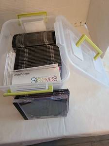 lot 1212 image: Latching carry tote with CD sleeves