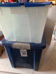 lot 1234 image: 2 totes with lids