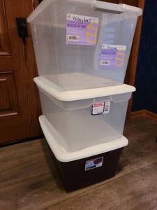 lot 1236 image: Three totes with lids, 50, 52, 60 qt.