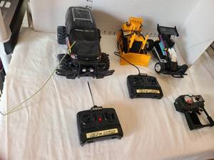 lot 1251 image: Remote control cars.