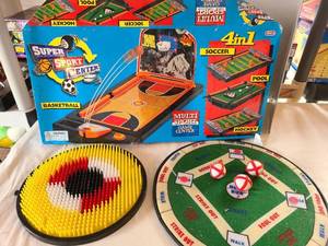 lot 1255 image: Sports toys