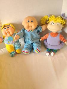 lot 1264 image: Cabbage Patch Kids and Rugrats hair-raising doll