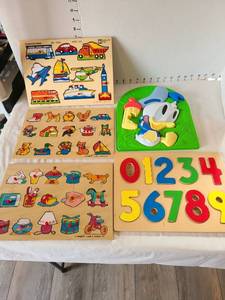 lot 1265 image: Wooden and plastic puzzles