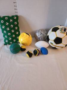 lot 1276 image: Hacky sack and other balls.