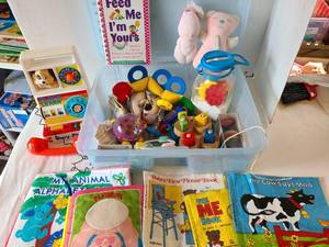 lot 1293 image: Baby Tots in hinged tote