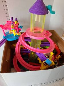 lot 1294 image: Toys