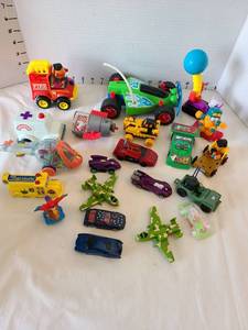 lot 1305 image: Toy cars and more