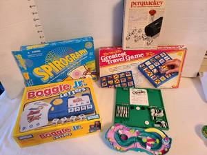 lot 1339 image: Games and Polly Pocket toy