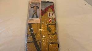 lot 1405 image: Fisherman apron and oven mit