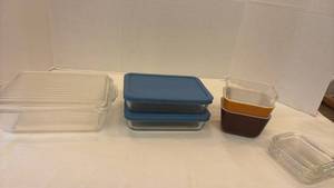 lot 1410 image: Pyrex Glass Food Storage Containers