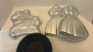 lot 1436 image: Cake molds and more