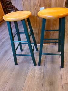 lot 1459 image: 2 barstools, 29in tall