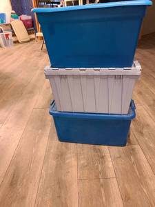 lot 1468 image: 3 storage totes, 51 to 58qt