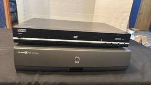 lot 1500 image: Amw dvd player and TiVo digital video recorder