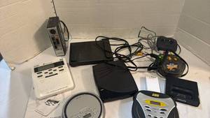 lot 1558 image: Infinity USB Transcription Foot Pedal, Emerson cassette player and more