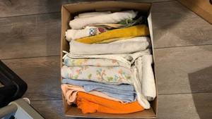 lot 1604 image: Misc towels