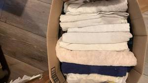 lot 1605 image: Misc towels