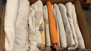 lot 1606 image: Misc towels