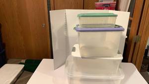lot 1612 image: 4 Sterilite and Rubbermaid bins