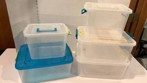 lot 1613 image: 5 Sterilite bins