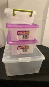 lot 1631 image: 4 storage bins