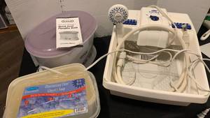 lot 1673 image: Dr Schoals Foot bath, paraffin bath and glycerin soap
