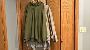 lot 1703 image: Two mens shirts and a Denver Broncos hoody XL &amp  XXL