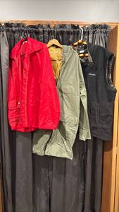 lot 1714 image: Windbreaker, Rain Coat and Vest L XXL