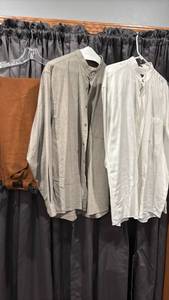 lot 1726 image: Mens L Dress Shirts abs pants 30
