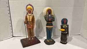 lot 1752 image: Native American Plastic Figurine Set