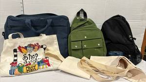 lot 1785 image: Backpacks and Bags