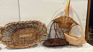 lot 1791 image: Decorative Baskets