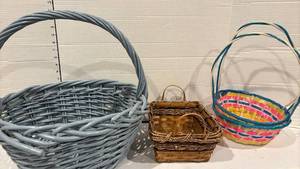 lot 1795 image: Two Easter baskets, a rectangular basket and a big blue basket.