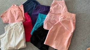 lot 2006 image: Ladies scrubs and shorts size L-XL