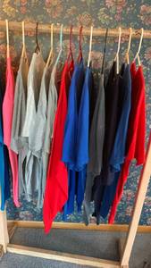 lot 2012 image: TShirts L-XXL